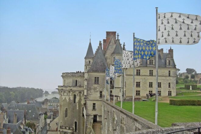 From Paris: Small-Group Loire Valley Castles Full-Day Tour - Participant and Date Selection