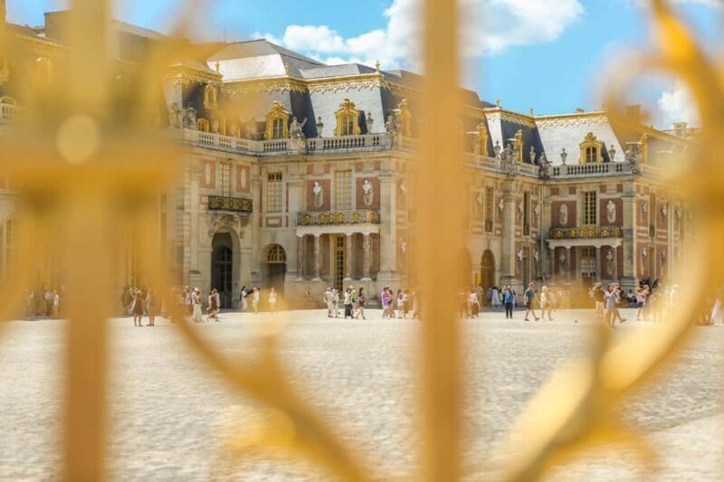 From Paris : Versailles Guided or Audio Tour with transport - FAQs