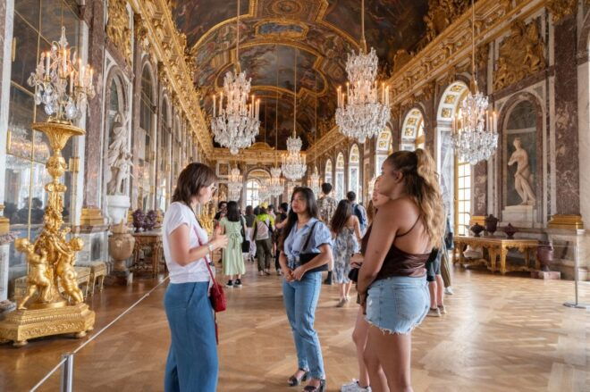 From Paris: Versailles Palace And Garden Small Group Tour - Customer Reviews