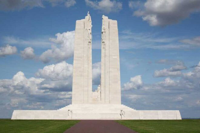 From Paris : WWI Vimy Battlefields - Private Tour - Pickup and Transportation