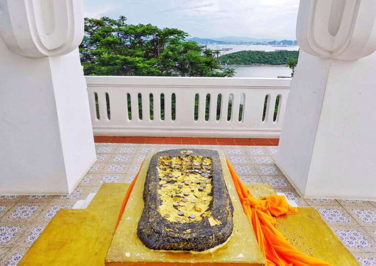 From Pattaya: Discover Koh Sichangs Hidden Gems at Si Racha - Included in the Tour