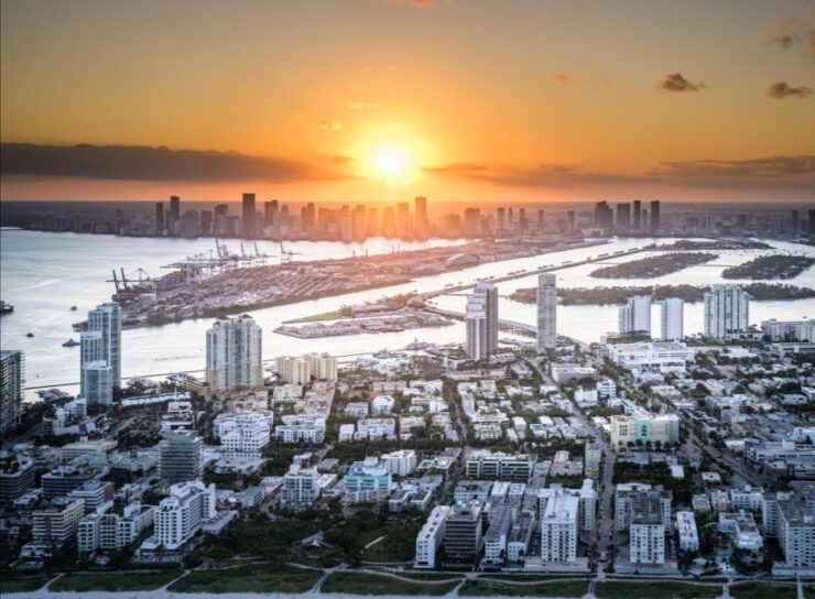 From Pembroke Pines: Helicopter Tour Over Miami - Experience Highlights