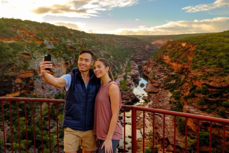 From Perth: 4-Day Coastal Loop to Monkey Mia Comfort Level - Coastal Loop Itinerary Overview