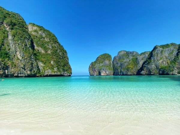 From Phi Phi Don: Sunrise and Avoid The Crowds by Speedboat - Customer Reviews