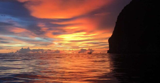From Phi Phi: Sunset and Bioluminescent Plankton Boat Tour - Full Description of the Tour