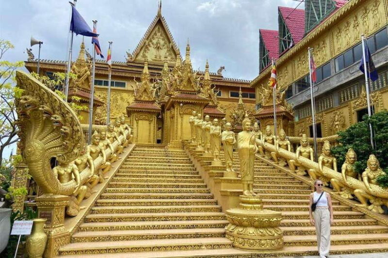 From Phnom Penh: Half-Day Silk Island Tour with Guide - The Guide and Guest Experience