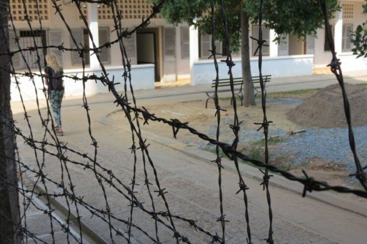From Phnom Penh: Killing Fields and Prison S21 Tour - Experience Details