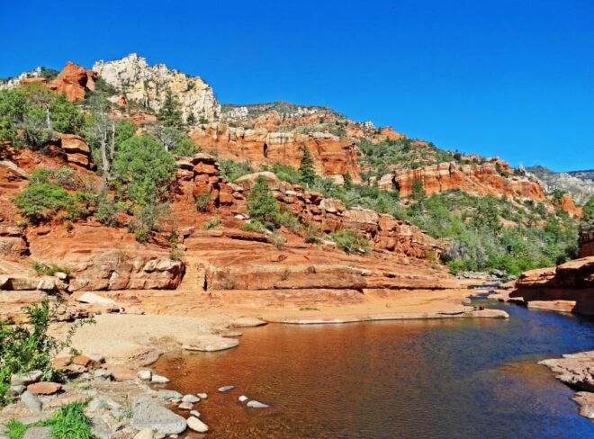 From Phoenix: Sedona, Jerome & Montezuma Castle Day Trip - Customer Reviews