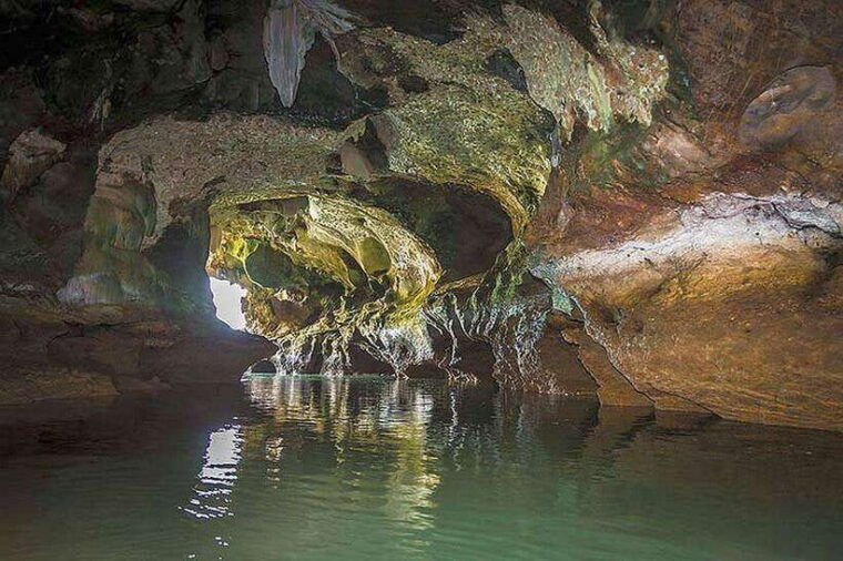 From Phuket: James Bond Sunset Boat Tour & Canoe Adventure - Visiting the Iconic James Bond Rock