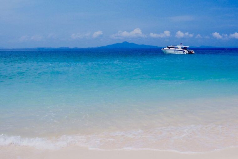 From Phuket: Phi Phi Island Dawn Tour With Lunch - Customer Reviews and Ratings
