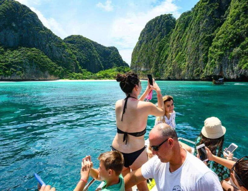 From Phuket : Private Speedboat Trip to Phi Phi and Bamboo - Itinerary and Activities