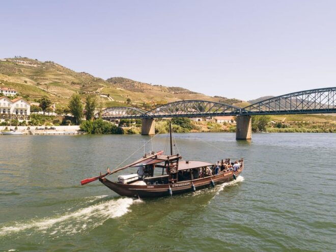 From Pinhão: Private Douro Rabelo Boat Tour With Port Wine - Itinerary and Scenic Stops