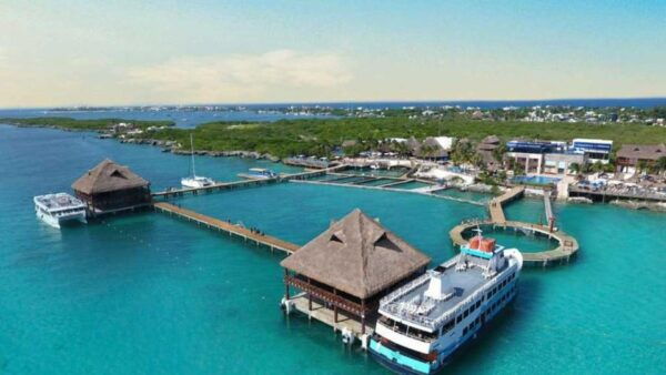 From Playa Del Carmen: Isla Mujeres Catamaran Tour - Customer Feedback