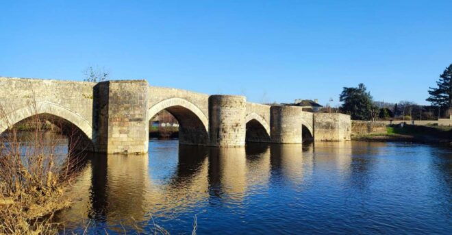 From Poitiers: Private Tour of Saint-Savin - Inclusions