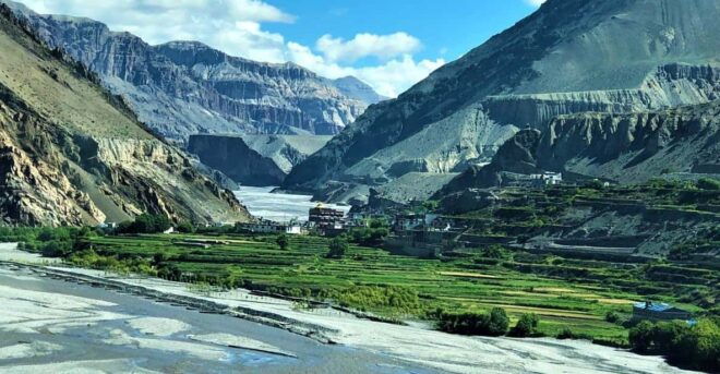 From Pokhara: 6-Day Lower Mustang and Poon Hill Trek - Booking Details