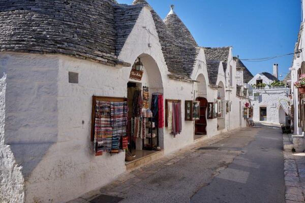 From Polignano a Mare: Alberobello Guided Tour - Accessibility and Transport Options
