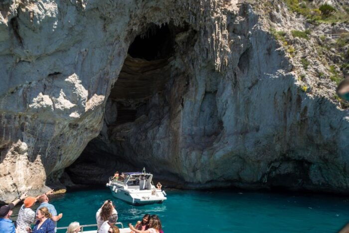 From Pompeii/Castellammare/Vico Equense: Capri Day Cruise - Frequently Asked Questions