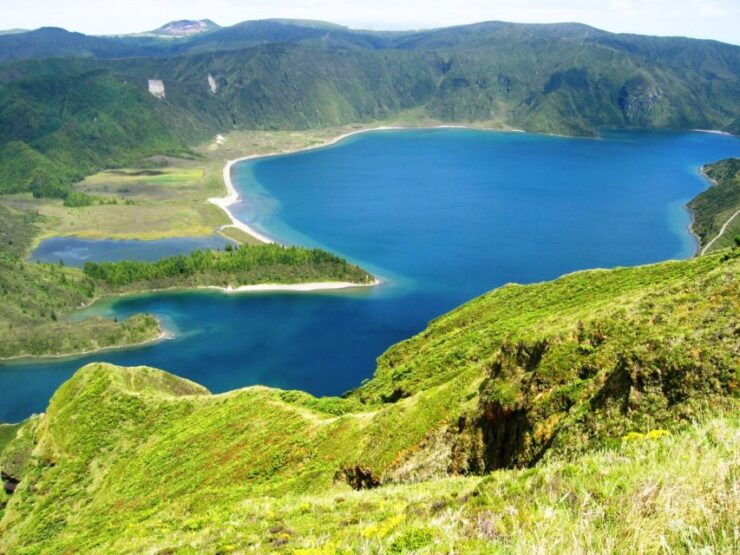From Ponta Delgada: Lagoa Do Fogo Half-Day Jeep Tour - Tour Experience