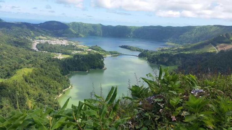 From Ponta Delgada: Sete Cidades Lakes & Fire Lake Day Tour - Key Highlights
