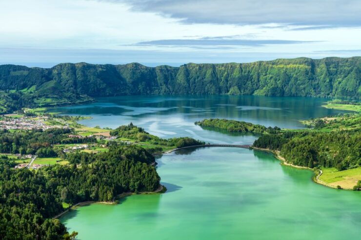 From Ponta Delgada: Vista Do Rei to Sete Cidades Guided Trek - Experience Highlights