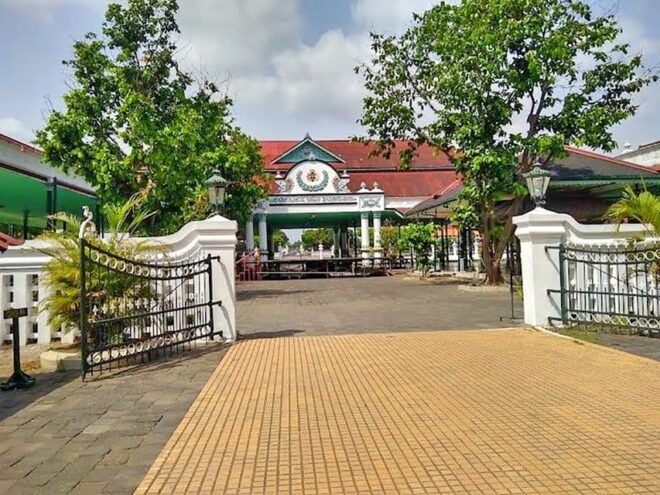 From Port Semarang : Yogyakarta Private Tour With Lunch - Culinary Experience