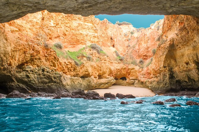 From Portimão to Paradise 60 Min Tour - Tour Location and Duration