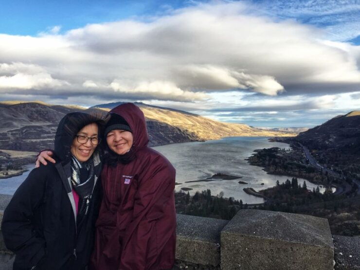 From Portland: Mt Hood, Hood River Valley and Columbia Gorge - Hood River Valley - Taste of Local Delights