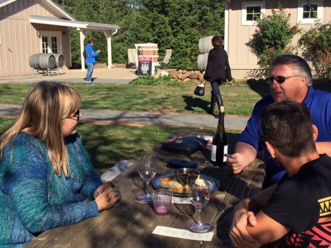 From Portland: Willamette Valley Character Wineries - Lunch, Tastings, and Cultural Insights