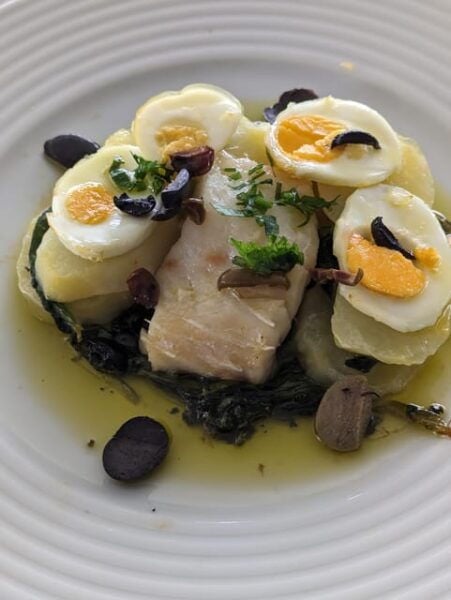 From Porto: 2 Wine Regions, Private Boat & Chefs Lunch - Transportation and Guides