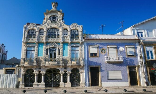 From Porto: Aveiro, Costa Nova Tour With Boat Ride - Transportation