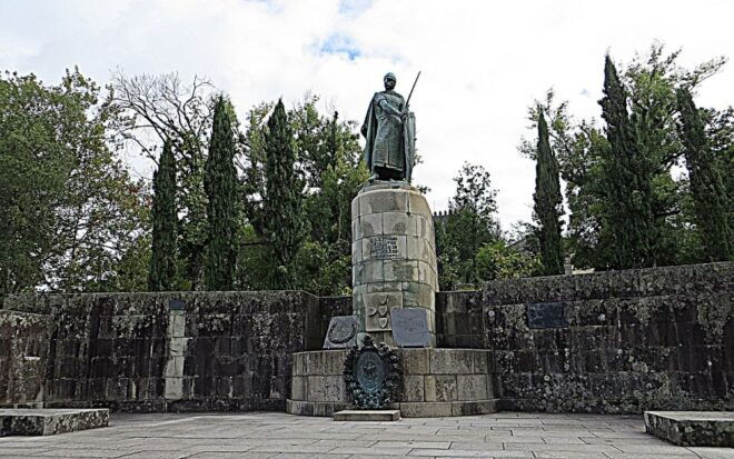 From Porto: Braga and Guimarães Full-Day Trip With Lunch - Highlights