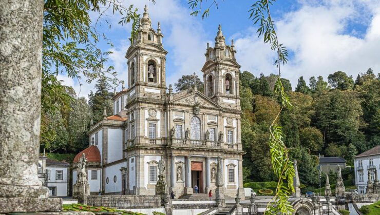 From Porto: Braga & Guimarães Full Day Experience With Lunch - Tour Overview