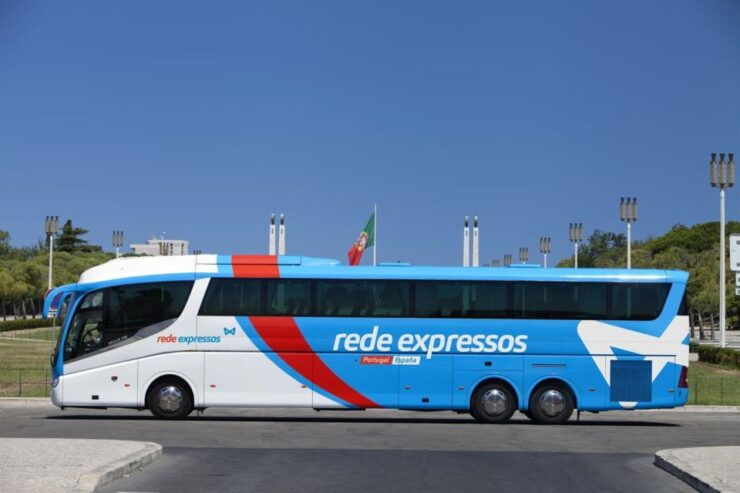 From Porto Bus Station: Transfer To/From Lisbon Oriente - Amenities and Comfort Onboard