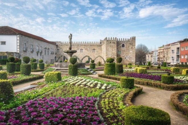 From Porto: Minho Tour Guimarães/Braga Full Day All Included - Highlights