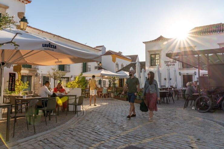 From Porto: Private Transfer to Lisbon With Stop at Nazaré - Experience Highlights