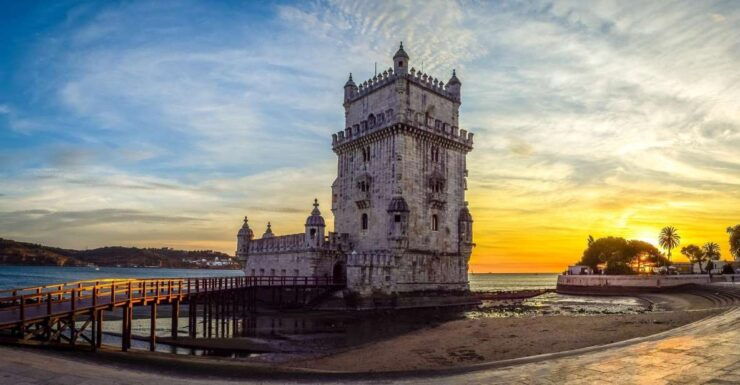 From Porto: Private Transfer to Lisbon With up to 3 Stops - Activity Details