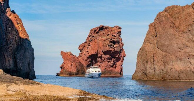 From Porto: Scandola & Girolata Tour by Boat - Tour Description