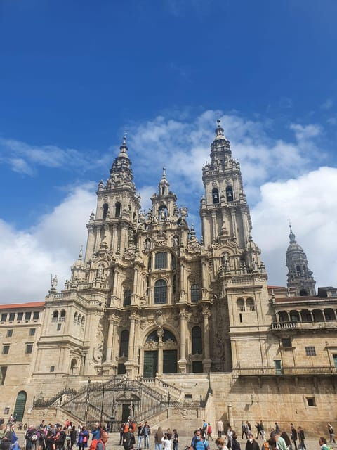 From Porto to Santiago de Compostela up to 3 Stops - How the Experience Comes Together