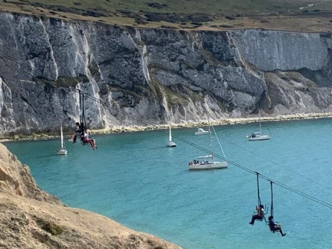 From Portsmouth: Isle of Wight Day Tour by Bus and Ferry - Positive Customer Reviews and Feedback