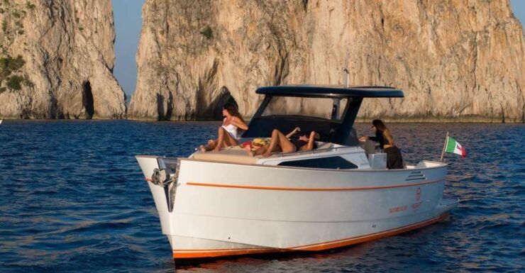 From Positano: Private Tour to Capri on a Gozzo Boat - Tour Highlights