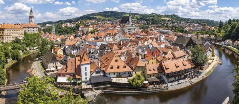 From Prague: Cesky Krumlov Luxury Private Tour with Lunch - A Well-Designed Itinerary with Authentic Highlights