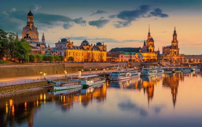 From Prague: Dresden Xmas Market & Saxon Switzerland Tour - Visiting Saxon Switzerland National Park