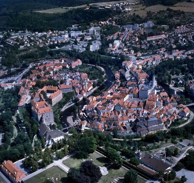 From Prague: eský Krumlov and eské Budjovice Day Trip - Considerations and Possible Drawbacks