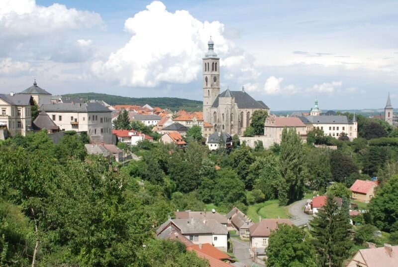 From Prague: Kutna Hora Walking Tour & St. Barbara Cathedral - Good To Know