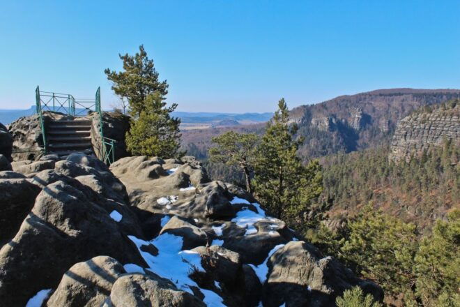 From Prague: Saxony and Bohemian Switzerland Walking Tour - Reservation and Payment