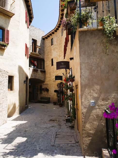 From Puebla: CHAUTLA AND VAL'QUIRICO PRIVATE TOUR - Good To Know