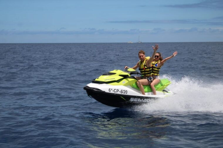 From Puerto Colon : 1 Hour Adrenaline Jetski Tour - Accessibility and Restrictions