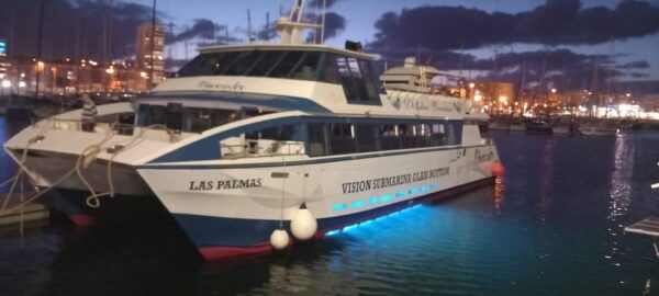 From Puerto Rico: Boat Party Along the Coast. - Accessibility and Contact