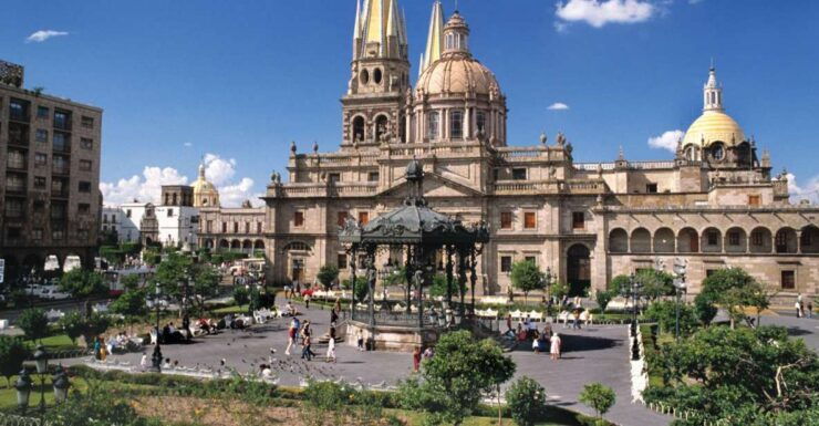 From Puerto Vallarta: Guadalajara, Tequila, and Tlaquepaque - Discover San Pedro Tlaquepaques Beauty