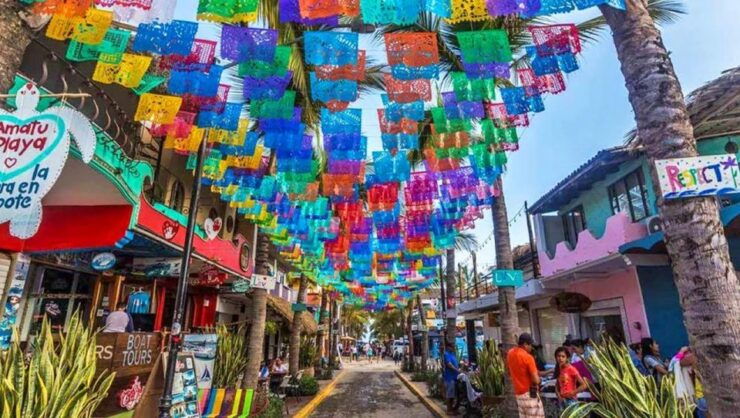 From Puerto Vallarta: Sayulita City Tour With Food & Drinks - Tour Highlights